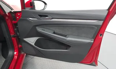Volkswagen Golf 2024, 37138 км, за 20822.33 USD - фото 24