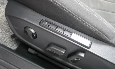 Volkswagen Golf 2024, 37138 км, за 20822.33 USD - фото 30