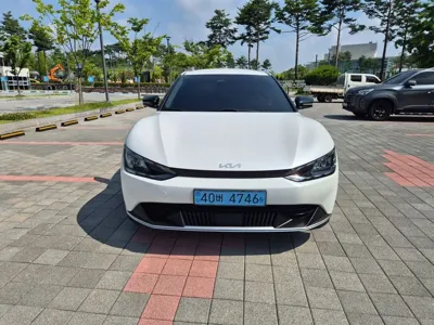 Kia EV6 2022, 72260 км, за 18701.89 USD