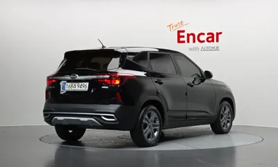 Kia Seltos 2022, 49776 км, за 26021.36 USD