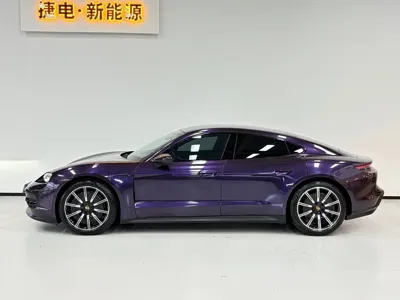 Porsche Taycan 2021, 126000 км, за 52537 USD - фото 11