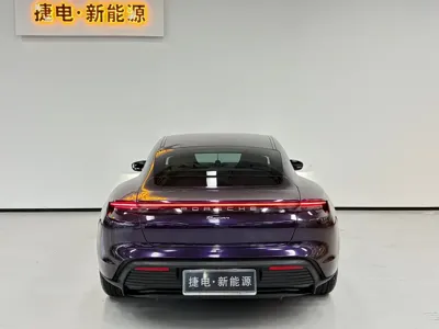 Porsche Taycan 2021, 126000 км, за 52537 USD - фото 12