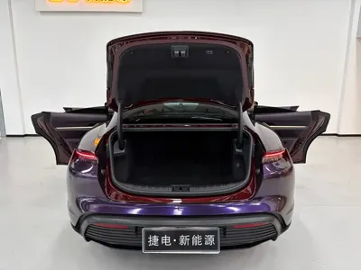 Porsche Taycan 2021, 126000 км, за 52537 USD - фото 13