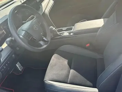 Toyota Camry 2025, 6000 км, за 22630.52 USD
