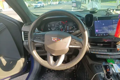 Cadillac CT5 2023, 39900 км, за 25097 USD - фото 10