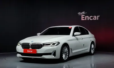 BMW 5-Series · 2021 год