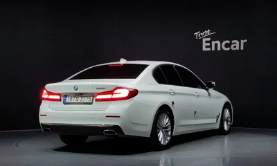 BMW 5-Series 2021, 52388 км, за 18865.49 USD