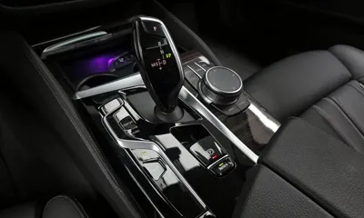 BMW 5-Series 2021, 52388 км, за 18865.49 USD - фото 9