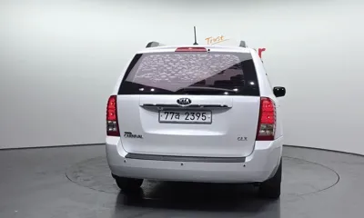 Kia Canival 2013, 278487 км, за 2428.78 USD