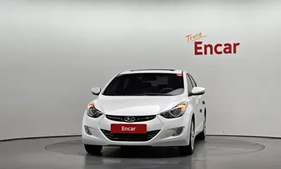 Hyundai Avante 2012, 124410 км, за 3544.7 USD