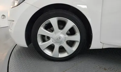 Hyundai Avante 2012, 124410 км, за 3544.7 USD