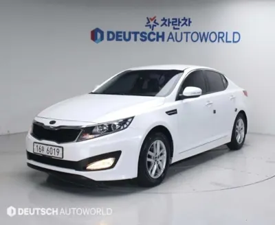 Kia K5 · 2011 год