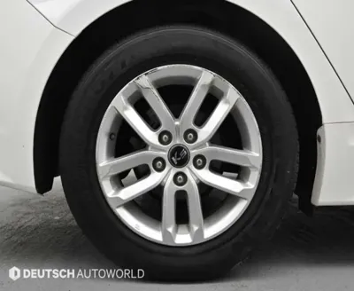 Kia K5 2011, 69814 км, за 3741.63 USD