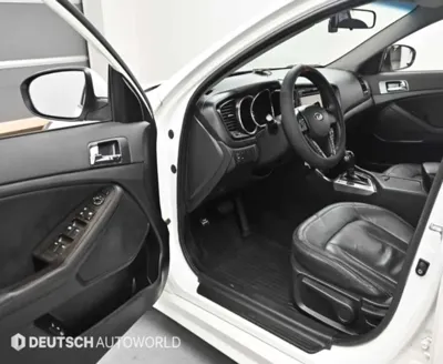 Kia K5 2011, 69814 км, за 3741.63 USD - фото 11