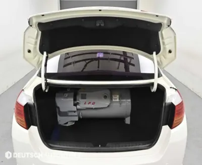 Kia K5 2011, 69814 км, за 3741.63 USD - фото 20