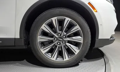 Lincoln Corsair 2021, 25422 км, за 19139.06 USD