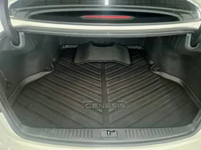 Hyundai Genesis 2013, 88556 км, за 4923.2 USD