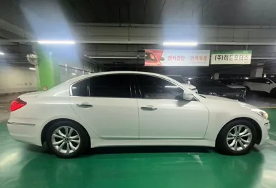 Hyundai Genesis 2013, 88556 км, за 4923.2 USD - фото 16