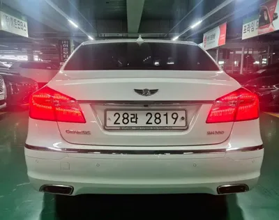Hyundai Genesis 2013, 88556 км, за 4923.2 USD - фото 19