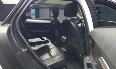 Jaguar F-Pace 2018, 124135 км, за 8861.76 USD - фото 12