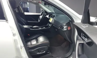 Jaguar F-Pace 2018, 124135 км, за 8861.76 USD - фото 26
