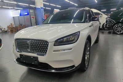Lincoln Corsair · 2020 год