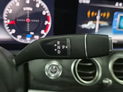 Mercedes-Benz E-Class 2020, 38793 км, за 19190.75 USD - фото 9