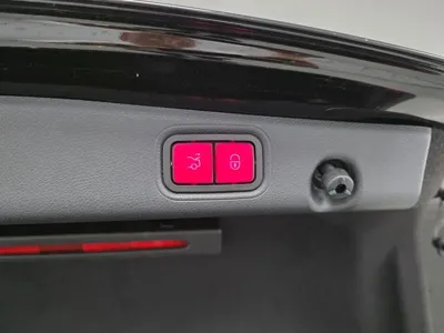 Mercedes-Benz E-Class 2020, 38793 км, за 19190.75 USD - фото 11