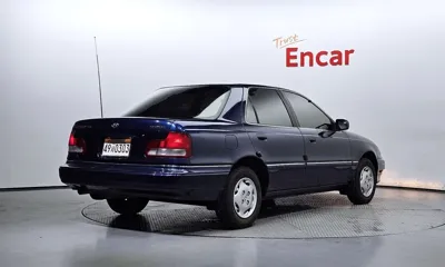 Hyundai Elantra 1994, 65084 км, за 2824.49 USD