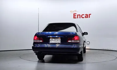Hyundai Elantra 1994, 65084 км, за 2824.49 USD