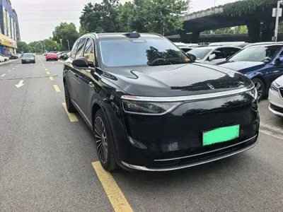AITO 问界 AITO M8 2025, 21000 км, за 45292.94 USD