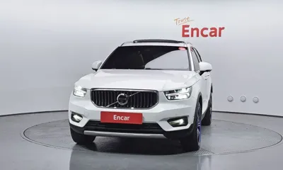 Volvo XC40 2021, 32099 км, за 22004.72 USD