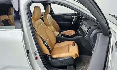 Volvo XC40 2021, 32099 км, за 22004.72 USD - фото 12