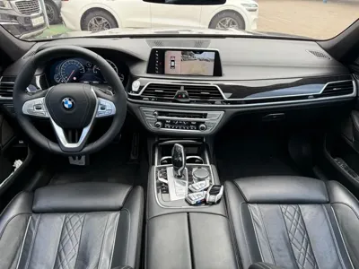 BMW 7-Series 2018, 93982 км, за 22687.37 USD