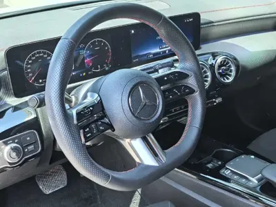 Mercedes-Benz A-Class 2024, 25000 км, за 20598.49 USD - фото 9