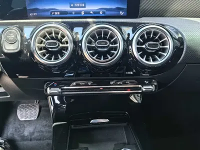 Mercedes-Benz A-Class 2024, 25000 км, за 20598.49 USD - фото 14