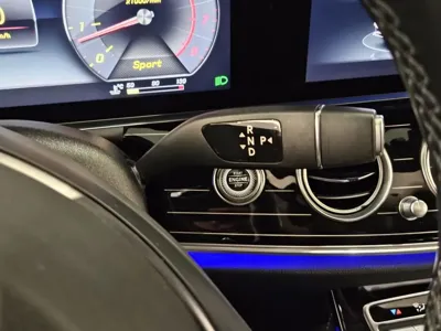 Mercedes-Benz E-Class 2018, 73700 км, за 19692.79 USD - фото 9