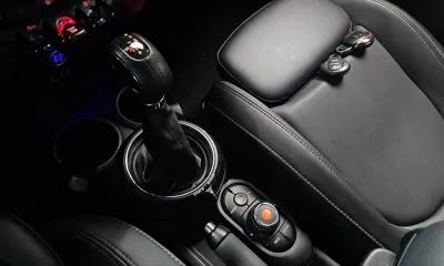 MINI Cooper 2018, 103211 км, за 6091.14 USD - фото 9