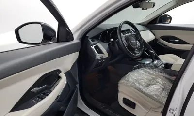 Jaguar E-Pace 2018, 60354 км, за 8925.09 USD - фото 10