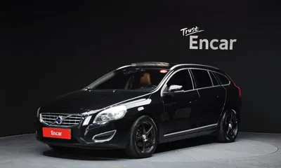 Volvo V60 · 2013 год