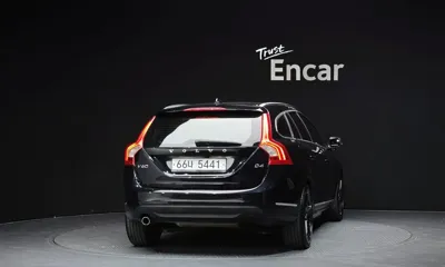 Volvo V60 2013, 123968 км, за 3503.44 USD