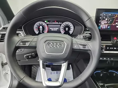 Audi A4 2023, 15364 км, за 21423.45 USD - фото 9