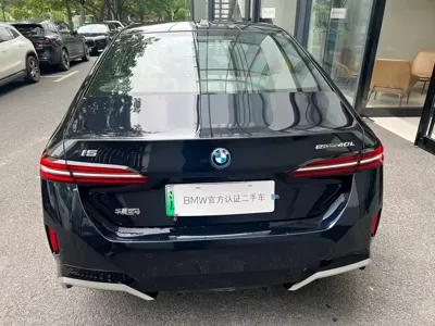 BMW i5 2025, 15000 км, за 42641.9 USD - фото 6