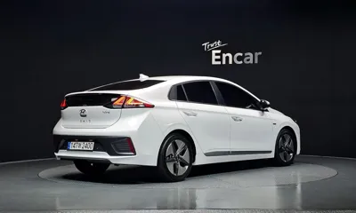 Hyundai Ioniq 2020, 84234 км, за 12286.29 USD