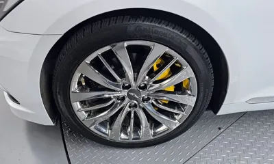 Hyundai Genesis 2014, 129782 км, за 7475.78 USD