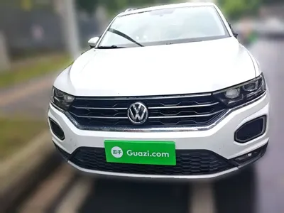 Volkswagen T-Roc 2018, 85300 км, за 6643.8 USD
