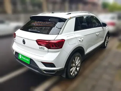 Volkswagen T-Roc 2018, 85300 км, за 6643.8 USD