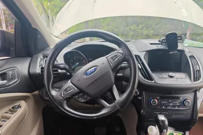 Ford Kuga 2017, 107500 км, за 7071 USD - фото 7