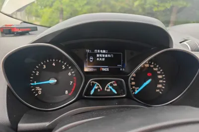 Ford Kuga 2017, 107500 км, за 7071 USD - фото 8