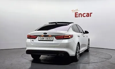 Kia K5 2016, 115161 км, за 7598.28 USD